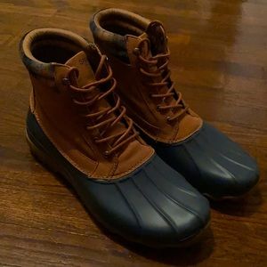 Brand New Sperry duck boots